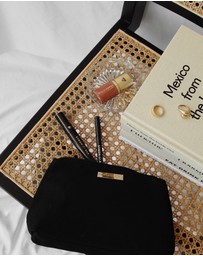 Eye of Horus - ICONIC EXCLUSIVE Goddess Essentials Set