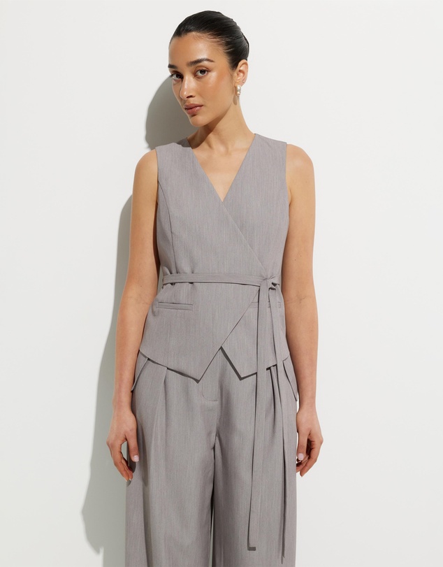 Calli - Dalby Wrap Vest