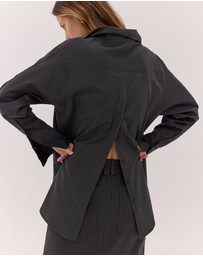 Cloth & Co. - The Split Back Shirt | Carbon