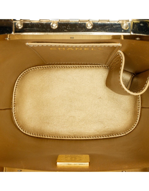 Pre-Loved by Azura Reborn - Pre-Loved Chanel Patent Leather Quilted Vanity Case