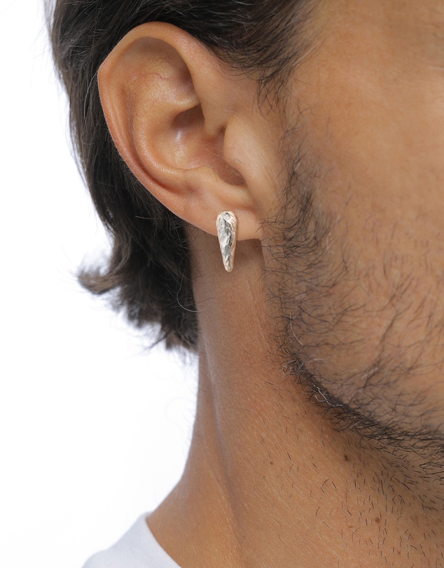 Kuzzoi - ICONIC EXCLUSIVE - Crinkled Teardrop Stud Earrings in 925 Silver