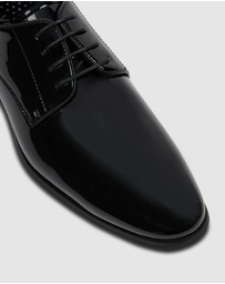 yd. - Flash Patent Shoe