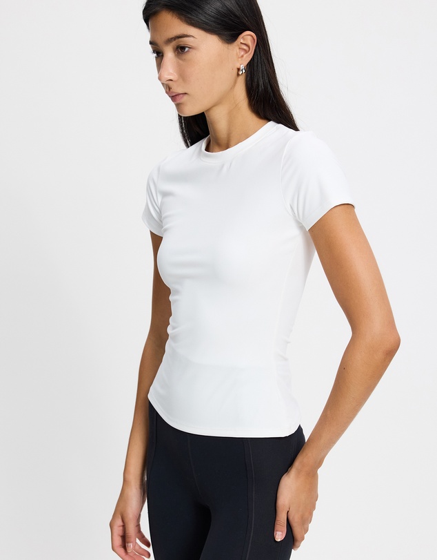 AVE Active - The Essential Tee