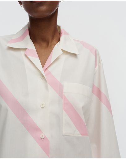 off white, light pink