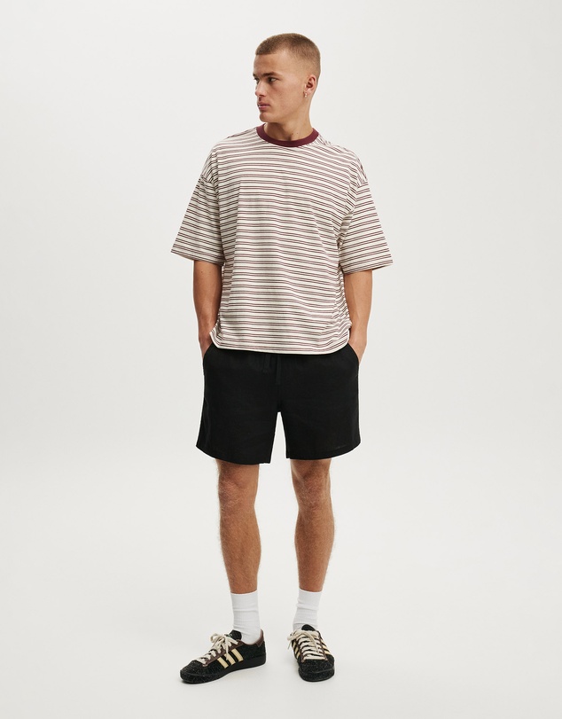 Cotton On - Cropped Fit T-Shirt