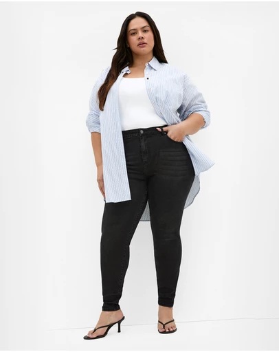 City Chic - Plus size Harley Fit Karla Skinny Leg Short Jean - black wash