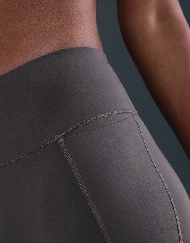Nike - Universa High-Waisted 7/8 Leggings
