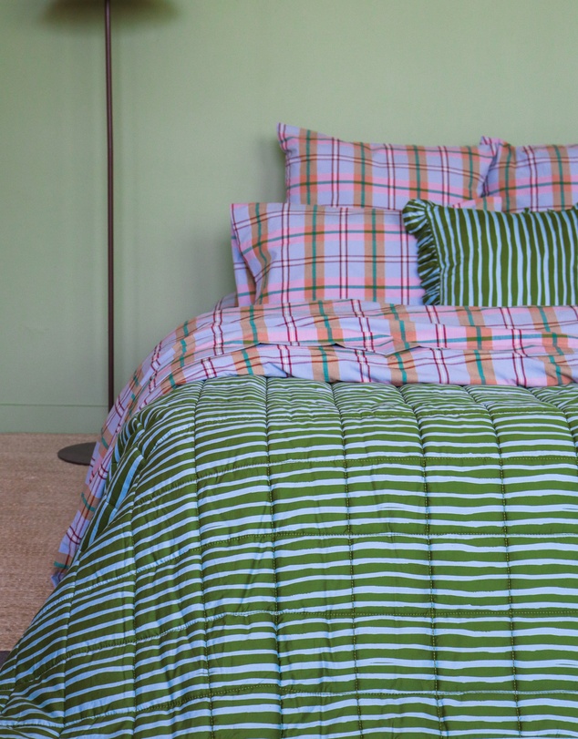 Mosey Me - Strokes Quilted Throw