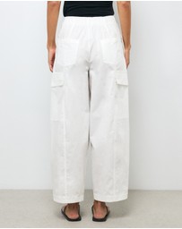 AERE - Organic Cotton Cargo Barrel Pants