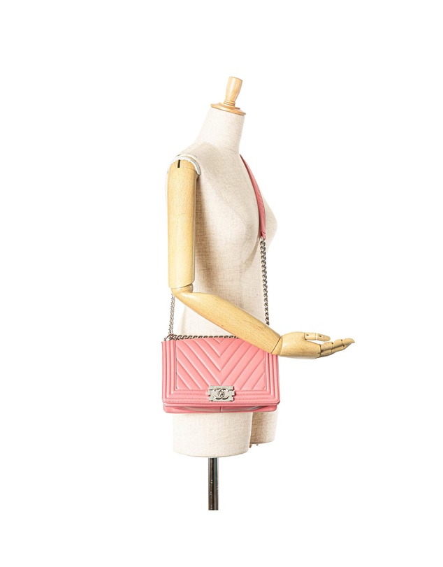 Pre-Loved by Azura Reborn - Pre-Loved chanel Boy Chanel Chevron Quilted Lambskin