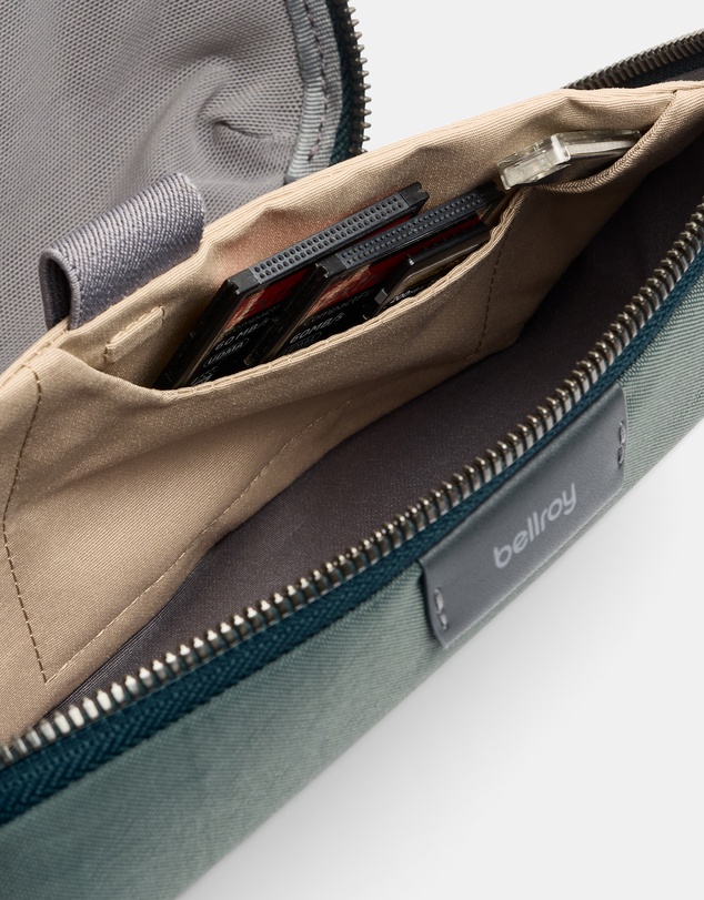 Bellroy - Tech Kit