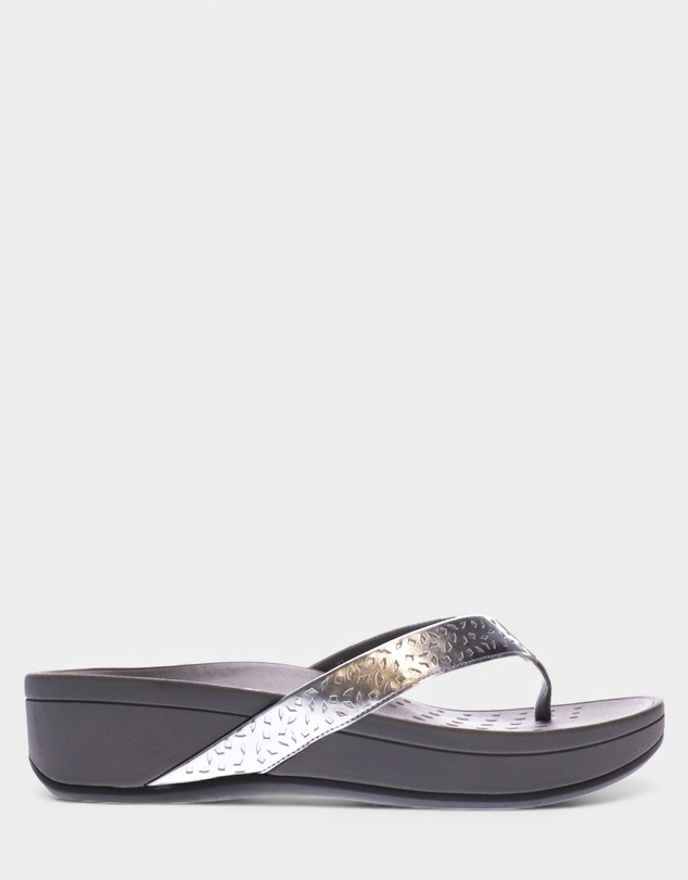 Vionic - Zuma Platform Sandal - Silver