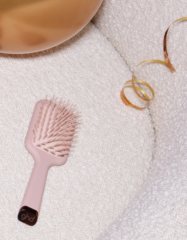 ghd - The mini all-rounder - Mini Paddle Brush Limited Edition in Cashmere Beige
