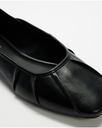 Dazie - May Gathered Ballet Flats