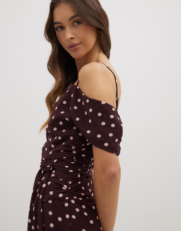 Dazie - The Moment Chiffon Polka Dot Maxi Dress