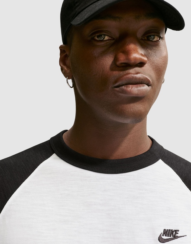 Nike - Sportswear Club 3/4-Sleeve Raglan Top