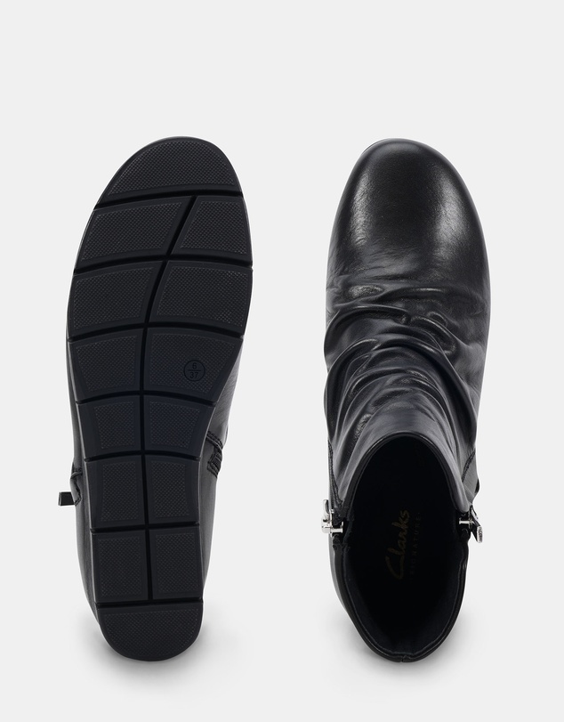 Clarks - Jaxie Black