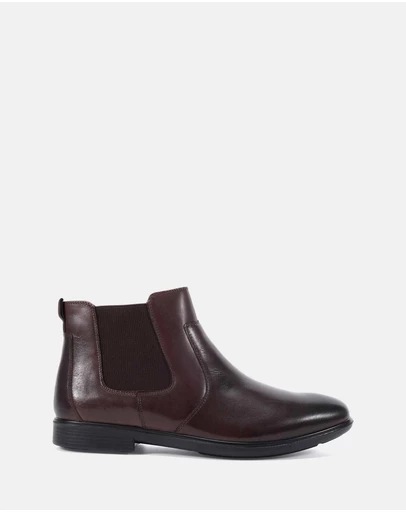 Clarks - Dorset Brown