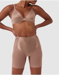 Spanx - SPANXshape Booty-Lifting Mid-Thigh Short