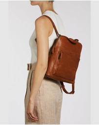 Evity - Maya Leather Convertible Backpack