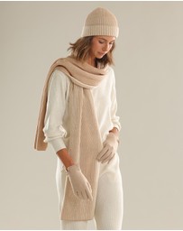 Morgan & Taylor - Sarina Ribbed Knit Beanie in Beige