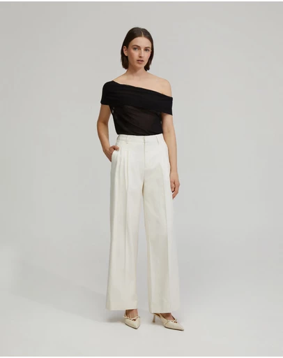 Oxford - Nia Mesh Off-Shoulder Top