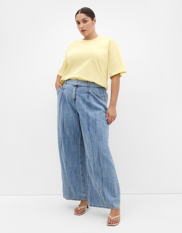City Chic - Oversized Crew Neck Tee
