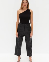 Style Addict - One Shoulder Knit Top