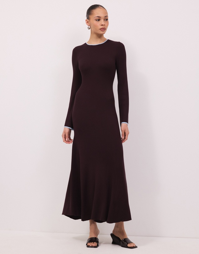 Calli - Lari Crew Neck Knit Maxi Dress