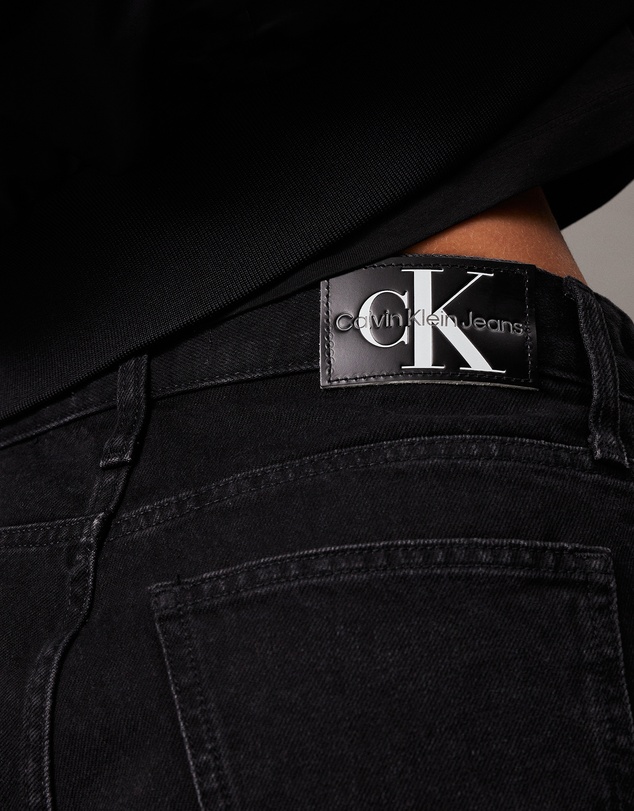 Calvin Klein Jeans - Denim Mom Shorts