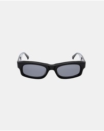 Soda Shades - Rozalia Russia x Soda Shades - Shade 003 Black