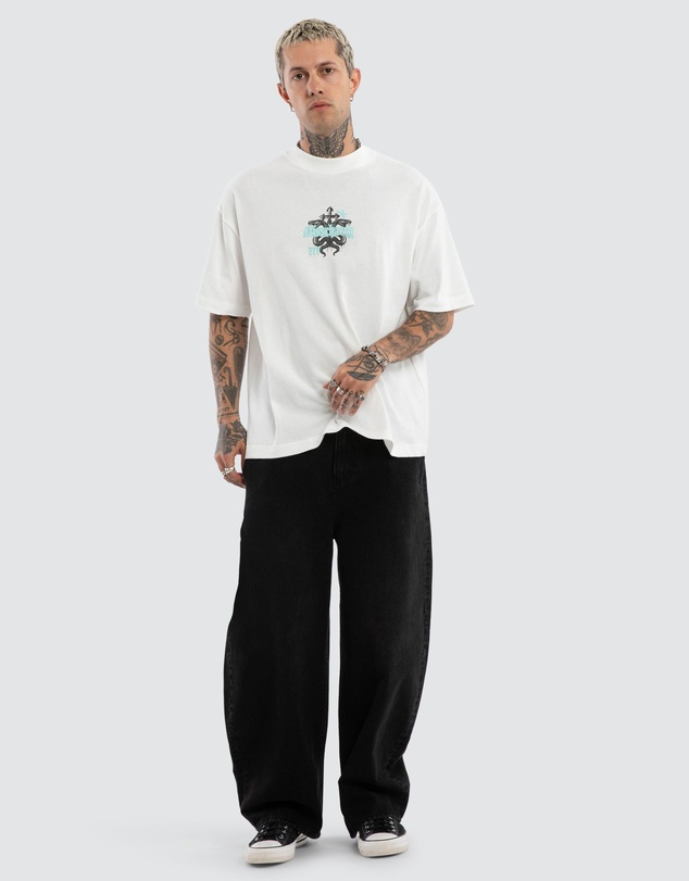 Kiss Chacey - Despair Street Tee