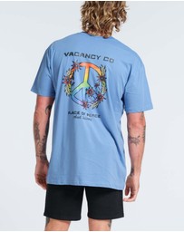 Vacancy Co - Peace & Leisure Tee
