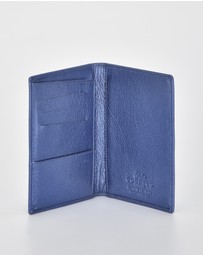 Cobb & Co - Billy Metallic Leather RFID Passport Holder