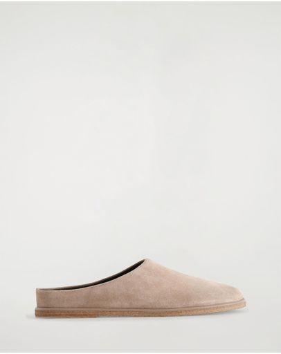 Mole Medium Dusty