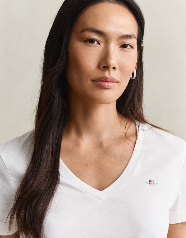 Gant - Shield V-Neck T-Shirt