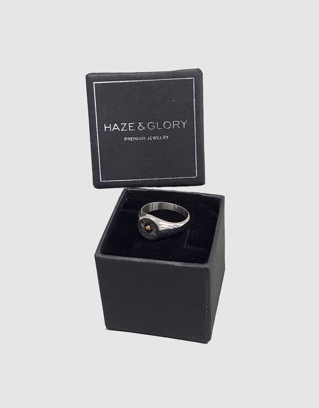 Haze & Glory - ICONIC EXCLUSIVE - Sun Lover Signet Ring in 925 Silver