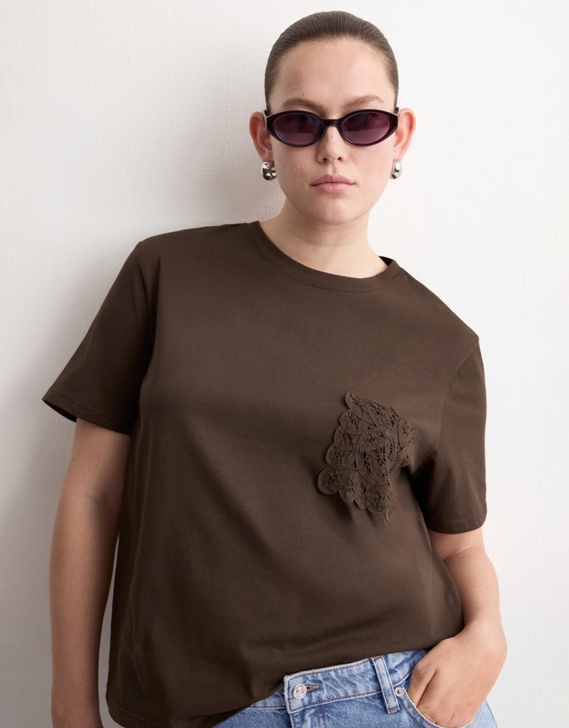 M.N.G - Daisy T-Shirt