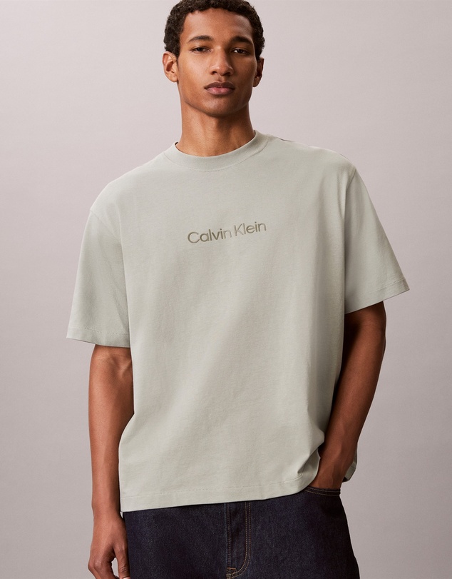Calvin Klein - Standard Logo Relaxed Tee
