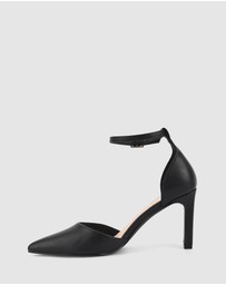 Verali - Kosta Closed Toe Block Heels