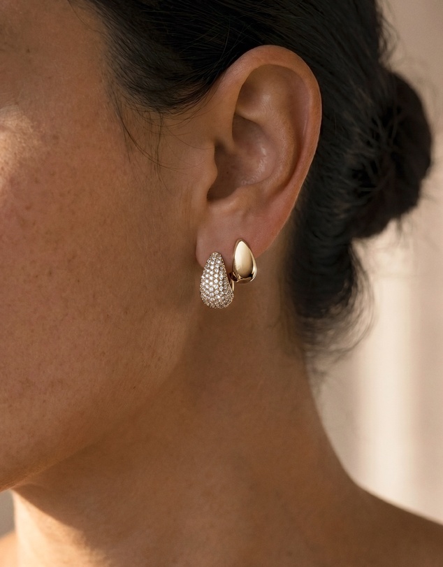 Michael Hill - Pavé Tapered Cubic Zirconia Stud Earrings in 18kt Vermeil