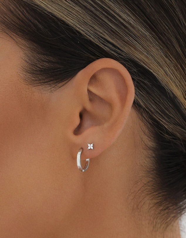 The Silver Collective - Iris Stud Earrings Silver