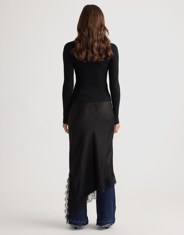 Decjuba - Lana Scallop Button Top