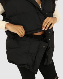 Belle & Bloom - Landslide Zip-Off Puffer Vest