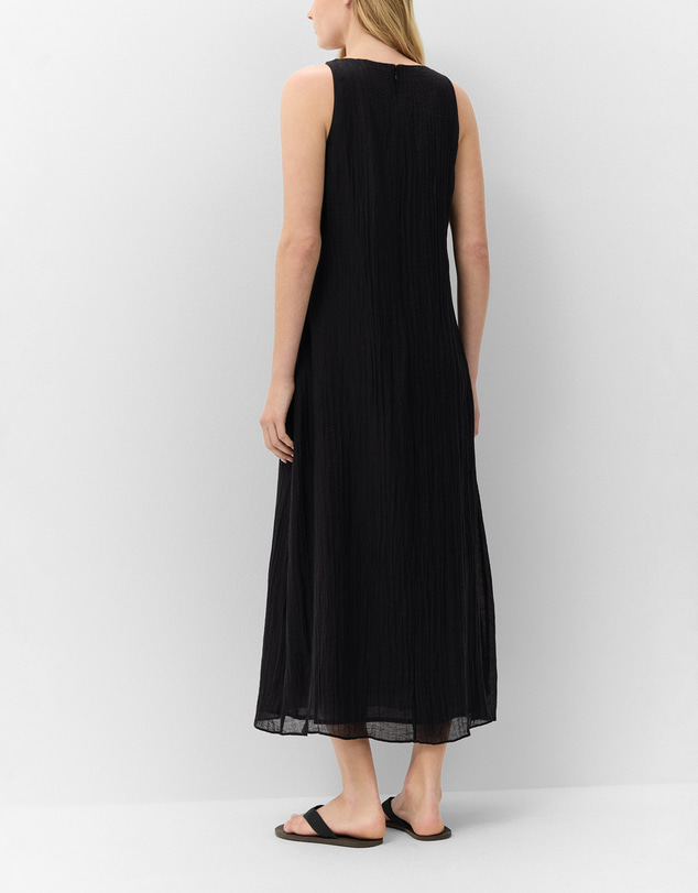 UNISON - Crinkle Sleeveless Maxi Dress