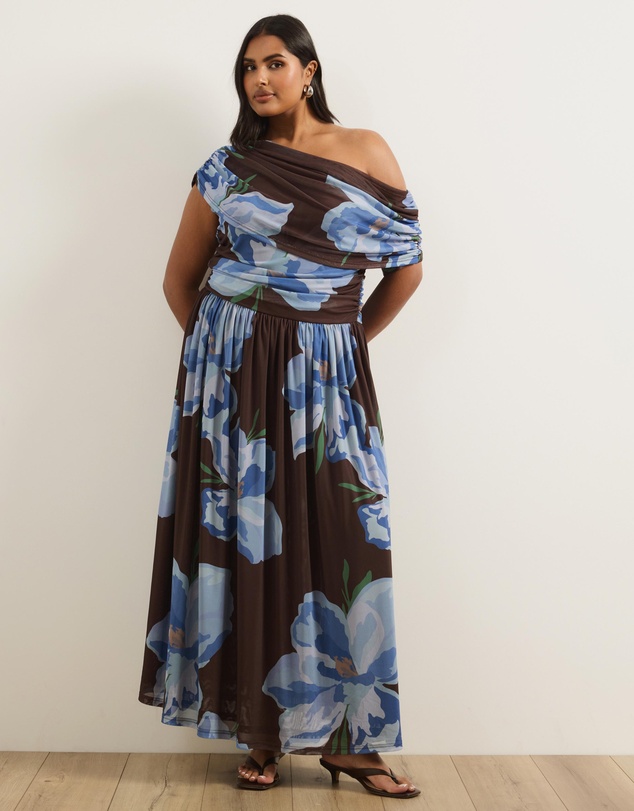 Atmos&Here Curvy - Winnie Off Shoulder Mesh Maxi Dress