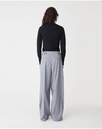 Forcast - Alice Cut Out Knit