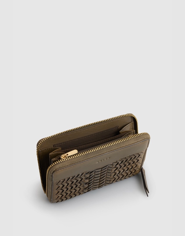 Evity - Allegra Leather Medium Zip Wallet