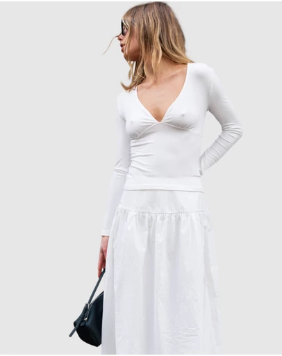 Style Addict - V Neck Long Sleeve Top
