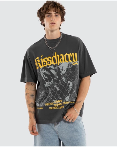 Kiss Chacey - Crushing Street Tee